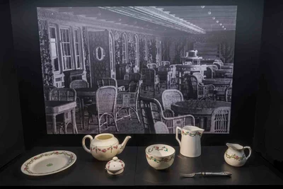 Ausstellung TITANIC Ausstellungszentrum Lokschuppen Rosenheim: Veranda Café © Axel Jusseit