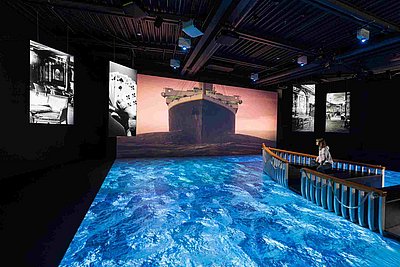 Ausstellung TITANIC Ausstellungszentrum Lokschuppen Rosenheim: Projektion Untergang © Axel Jusseit