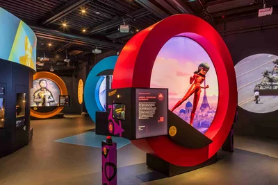Ausstellung Heldinnen & Helden 2024: Ladybug © Axel Jusseit